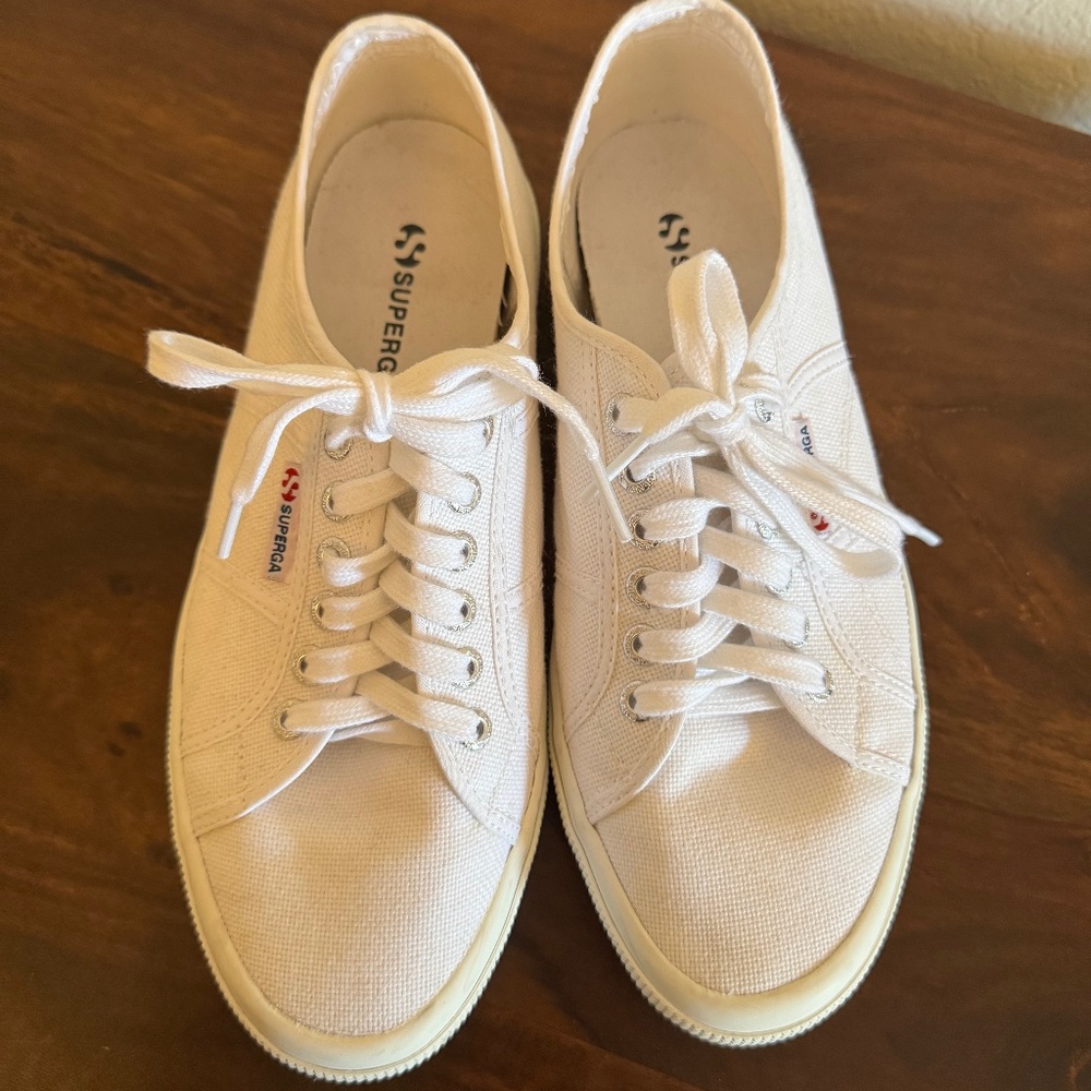 Superga white canvas shoe, size 41